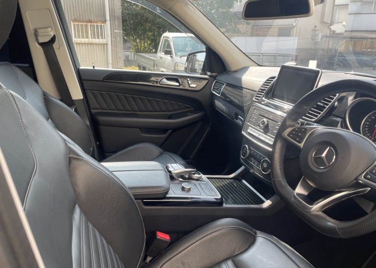 Car Image 14