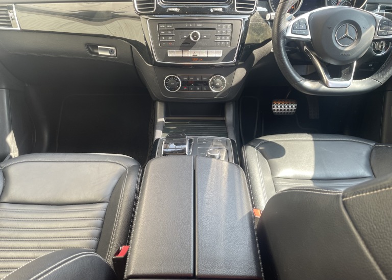 Car Image 21