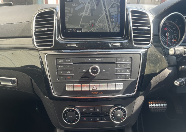 Car Image 29