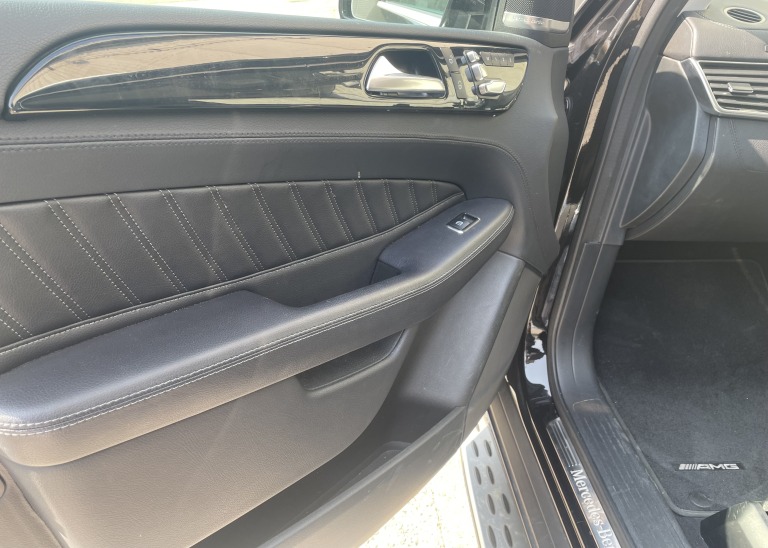 Car Image 36